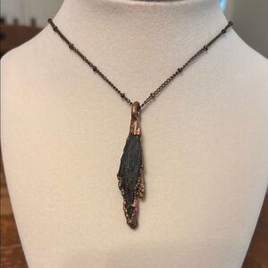 Elegant Copper and Black Kyanite Pendant Necklace